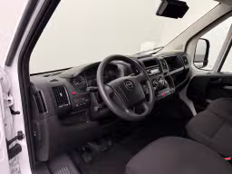 Opel Movano 2.3CDTi 140PK Bakwagen+Laadlift | 63.648 km | 2023 | 143 pk