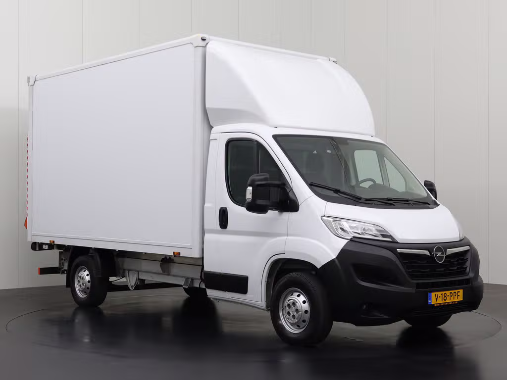 Opel Movano 140PK Bakwagen+Laadklep | 2500KG Trekhaak Dakspoiler | 68.065 km | 2024 | 143 pk