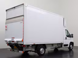 Opel Movano 140PK Bakwagen+Laadklep | 2500KG Trekhaak Dakspoiler | 68.065 km | 2024 | 143 pk