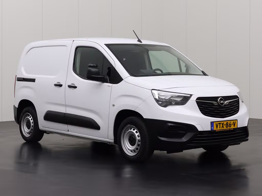 Opel Combo 1.5BlueHDi 100 S&S ( 2023 ) | 122.272 km | 2023 | 102 pk