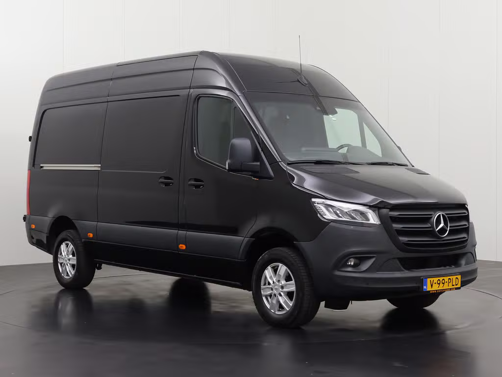 Mercedes-Benz Sprinter 317CDI Automaat L2H2 | Led | Kastinrichting | 170.900 km | 2023 | 170 pk