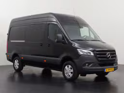 Mercedes-Benz Sprinter 317CDI Automaat L2H2 | Led | Kastinrichting | 170.900 km | 2023 | 170 pk