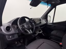Mercedes-Benz Sprinter 317CDI Automaat L2H2 | Led | Kastinrichting | 170.900 km | 2023 | 170 pk