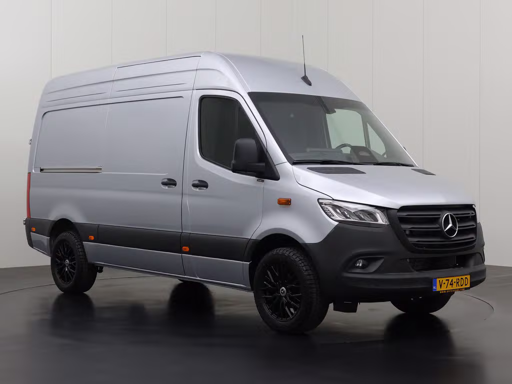 Mercedes-Benz Sprinter 317CDI Automaat L2H2 Led Exclusive | 45.877 km | 2024 | 170 pk