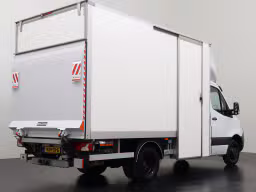 Mercedes-Benz Sprinter 519CDI Automaat Bakwagen+Laadklep | Speciaalbouw | 32.264 km | 2023 | 190 pk