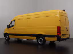 Mercedes-Benz Sprinter L3H2 Maxi RWD | 136.488 km | 2022 | 114 pk