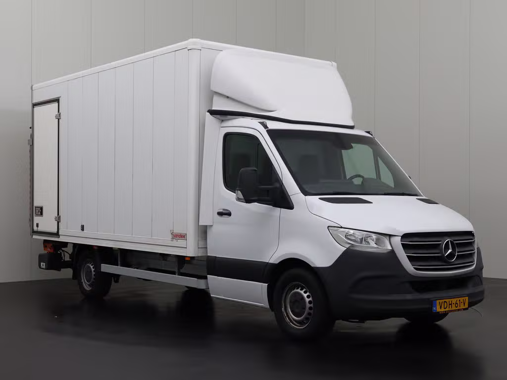 Mercedes-Benz Sprinter 316CDI Bakwagen+Laadklep | Zijdeur | Dakspoiler | 179.139 km | 2019 | 163 pk