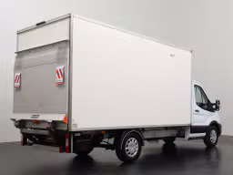 Ford Transit Bakwagen+Laadklep | 116.134 km | 2022 | 131 pk