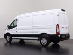Ford Transit 2.0TDCi 130PK L3H2 | Multimedia | Camera | 90.461 km | 2024 | 131 pk