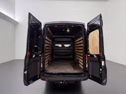 Ford Transit 2.0TDCI 130PK L4H3 Dubbele Cabine | 2800Kg Trekhaak | 230.645 km | 2017 | 131 pk