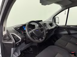 Ford Transit Custom 2.0TDCI L1H1 Imperiaal | Trekhaak | 138.450 km | 2018 | 105 pk