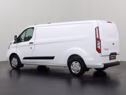 Ford Transit Custom 2.0TDCi Lang Business | 82.379 km | 2022 | 105 pk