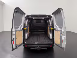 Ford Transit Custom 2.0TDCI 130PK Trail | Leder | 2xSchuifdeur | 2500Kg Trekhaak | 151.875 km | 2023 | 131 pk