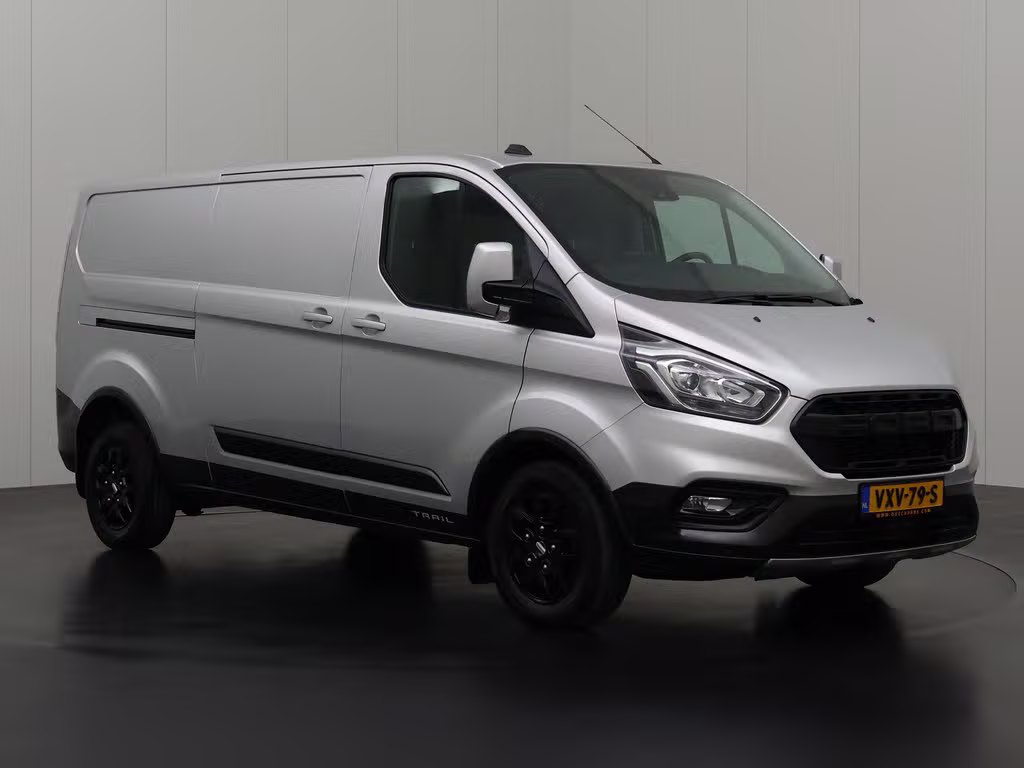 Ford Transit Custom 130PK L2H1 Trail Limited | 2800Kg Trekhaak | 124.573 km | 2023 | 131 pk