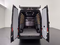 Volkswagen Crafter 2.0TDI 140PK DSG Automaat Executive+ L3H3 | 130.812 km | 2023 | 140 pk