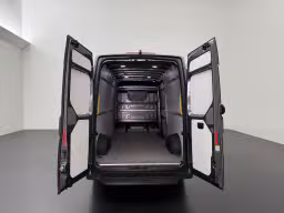 Volkswagen Crafter 2.0TDI 140PK L4H3 Maxi | Led | Camera | Multimedia | 193.840 km | 2023 | 140 pk