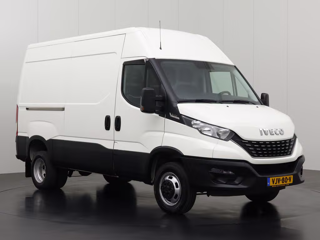 Iveco Daily 35C18HV 3.0Ltr Hi-Matic Automaat L2H2 | 3500Kg Trekhaak | 173.418 km | 2021 | 179 pk