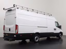 Iveco Daily 35S16 Hi-Matic Automaat L3H2 | LED | Imperiaal | Trekhaak | 70.800 km | 2024 | 156 pk