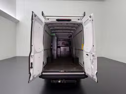 Iveco Daily 35S16 Hi-Matic Automaat L3H2 | LED | Imperiaal | Trekhaak | 70.800 km | 2024 | 156 pk