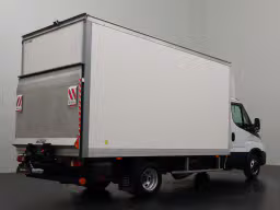 Iveco Daily 35C16 3.0L Bakwagen+Laadklep ( 2025 ) Fabrieksgarantie | 49.253 km | 2024 | 156 pk