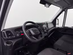Iveco Daily 35C16 3.0 Bakwagen+Laadklep | 43.219 km | 2024 | 156 pk